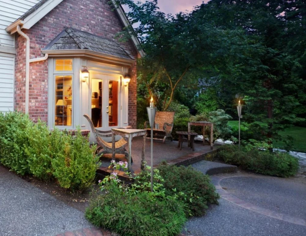 Anywhere Fireplace 65-Inch Tall Cone Shaped Stainless Steel Torch (90291) 2 Anywhere Fireplace 65-Inch Tall Cone Shaped Stainless Steel Torch (90291) - Image 2